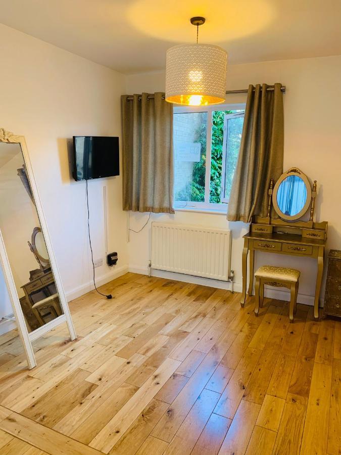 Riverside Double Room With Double Sofa Bed ロンドン エクステリア 写真